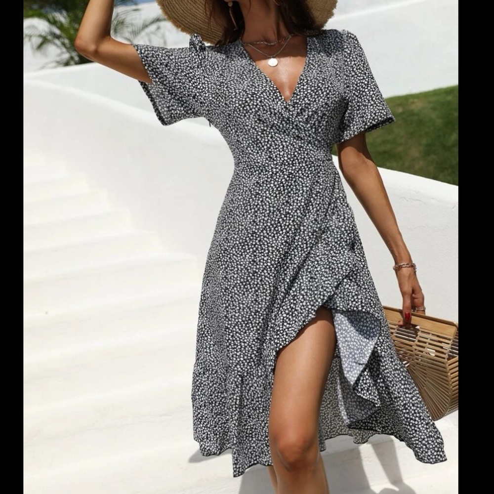 BRAND NEW DITSY FLORAL OVERLAP COLLAR RUFFLE TRIM WRAP DRESS - Picture 5 of 9